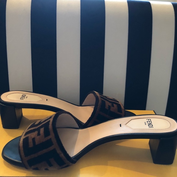 fendi logo mules